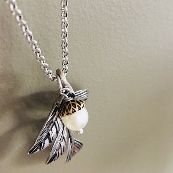 Leaf Faux Pearl Acorn Long Necklace Earring Set - Picture 5 of 7